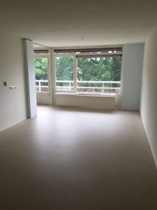 Betonlook gietvloer aanleunwoning Velp bestvloerrenovatie best building service