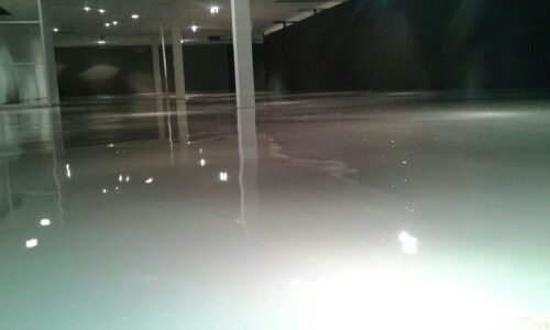 Cementgebonden gietvloer Groesbeek 460 m2