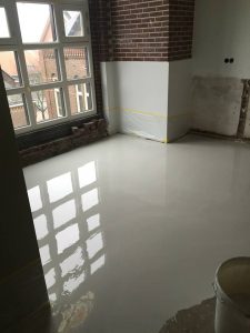 Lees meer over het artikel Leef-Beton (microcement) vloer op anhydriet ondervloer