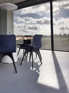 Lees meer over het artikel Microcement vloer Studio Kees Marcelis