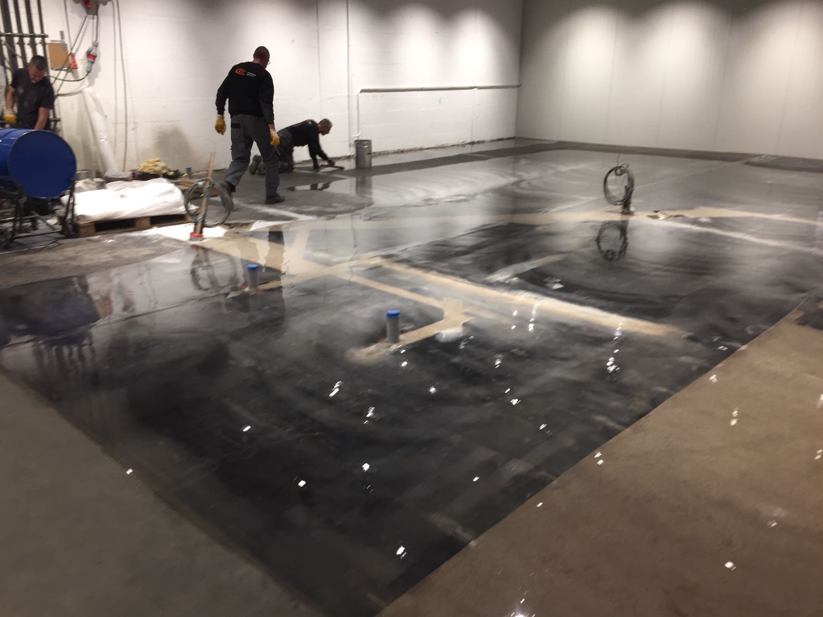 epoxy gietvloer met betonlook voor Sligro Helmond