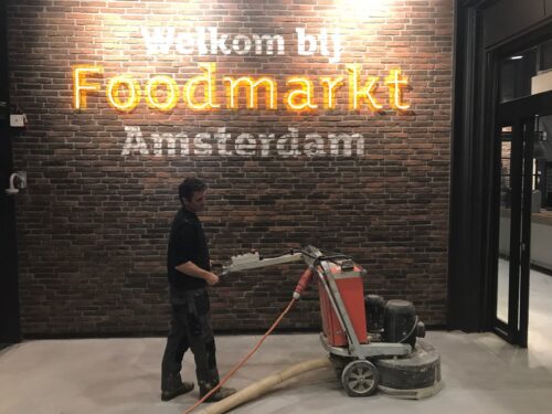 Opgeknapte betonvloer Foodmarkt Amsterdam