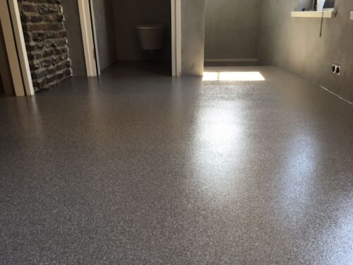 Troffelvloer gieten in badkamer en toilet Loenen a/d Vecht