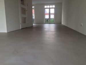 Lees meer over het artikel Vloer met betonlook in Nijmegen en Enschede