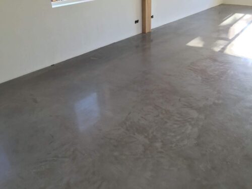 Betonvloer storten, polijsten en impregneren woonboerderij Culemborg