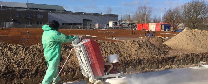 verregende betonvloer herstellen