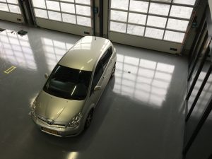 Lees meer over het artikel Coatingvloer garagebedrijf Hengelo