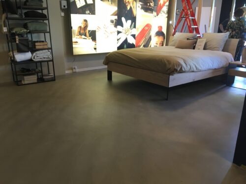 Industriële betonlook in Beuningen