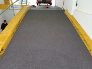 Lees meer over het artikel Antislip hellingbaan garagevloer Rotterdam