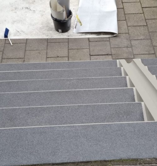 Buitentrap renoveren met PMMA vloersysteem