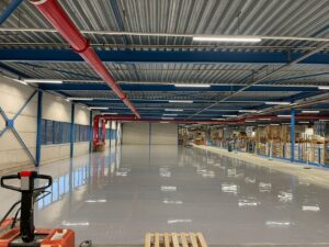 Lees meer over het artikel Coatingvloer: voordelig geprijsde vloer voor groot oppervlak