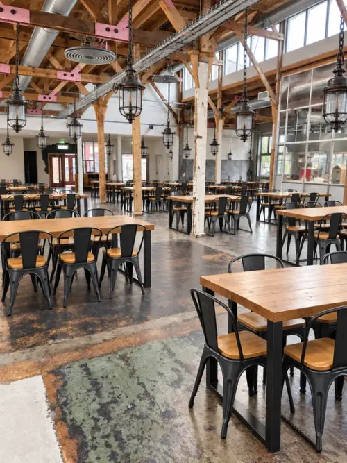 Industriële restaurantvloer in oud Philips pand Eindhoven