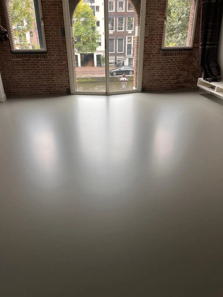 https://www.bestvloerrenovatie.nl/gietvloerrenovatie-met-pu